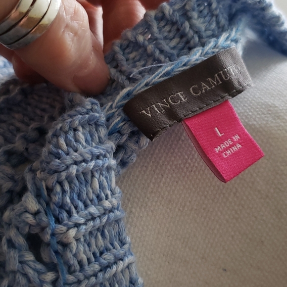 Vince Camuto new sweater vest - Picture 5 of 6